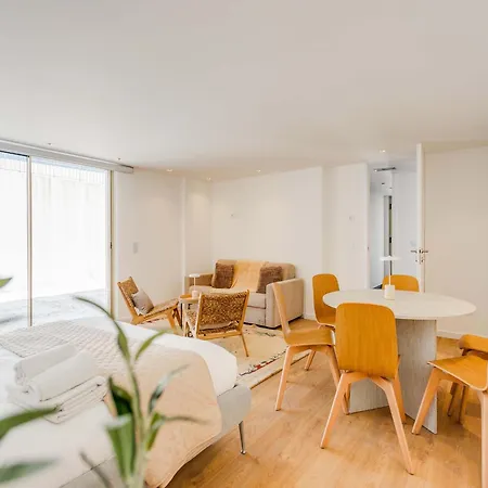 فيلة Akivillas Maple